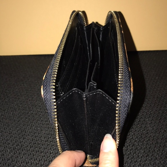 Leopard print wallet - Picture 7 of 8